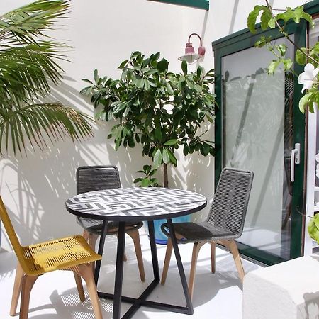 Unique, Stylish & Calm El Estanque By The Sea, Adults Only Villa Costa Teguise Ngoại thất bức ảnh