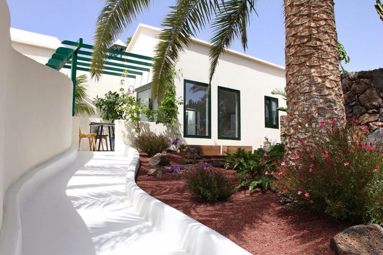 Unique, Stylish & Calm El Estanque By The Sea, Adults Only Villa Costa Teguise Ngoại thất bức ảnh