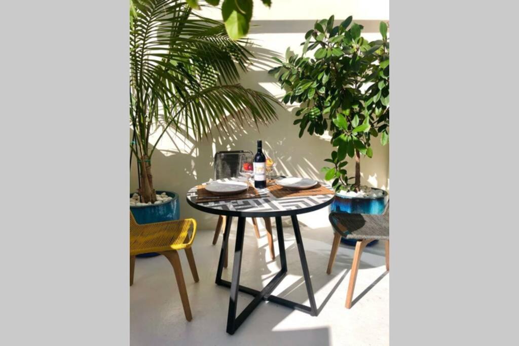 Unique, Stylish & Calm El Estanque By The Sea, Adults Only Villa Costa Teguise Ngoại thất bức ảnh
