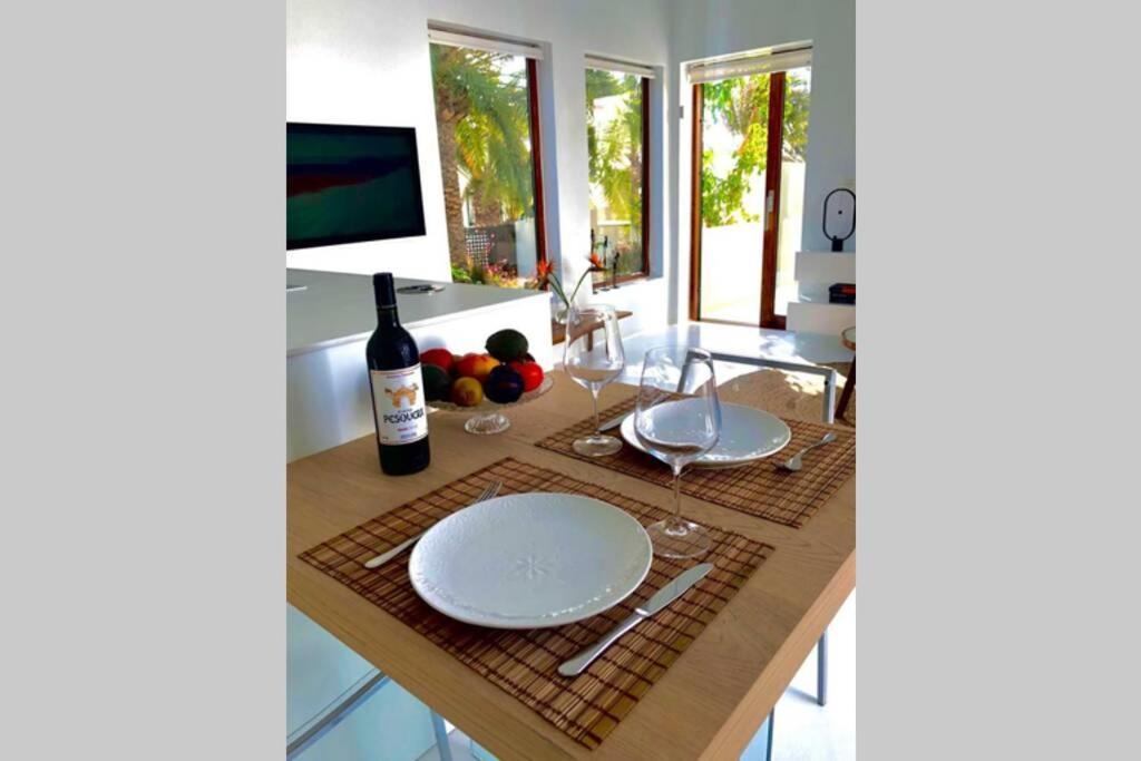 Unique, Stylish & Calm El Estanque By The Sea, Adults Only Villa Costa Teguise Ngoại thất bức ảnh